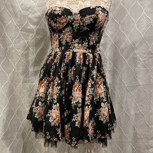 Papaya mini strapless floral dress.